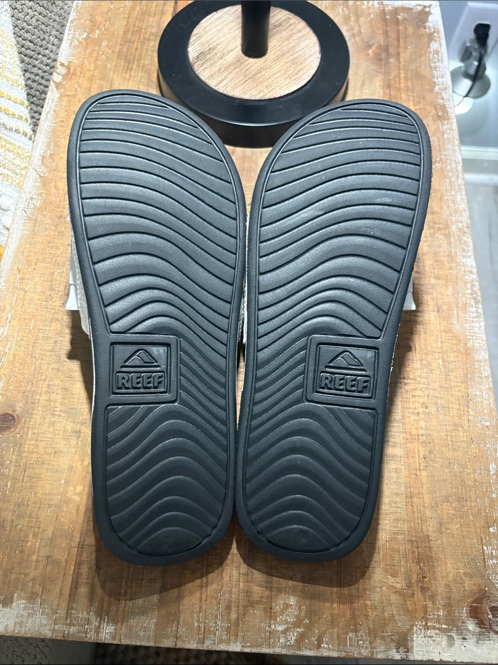 Reef Men’s White Slides with Green Turf Footbed